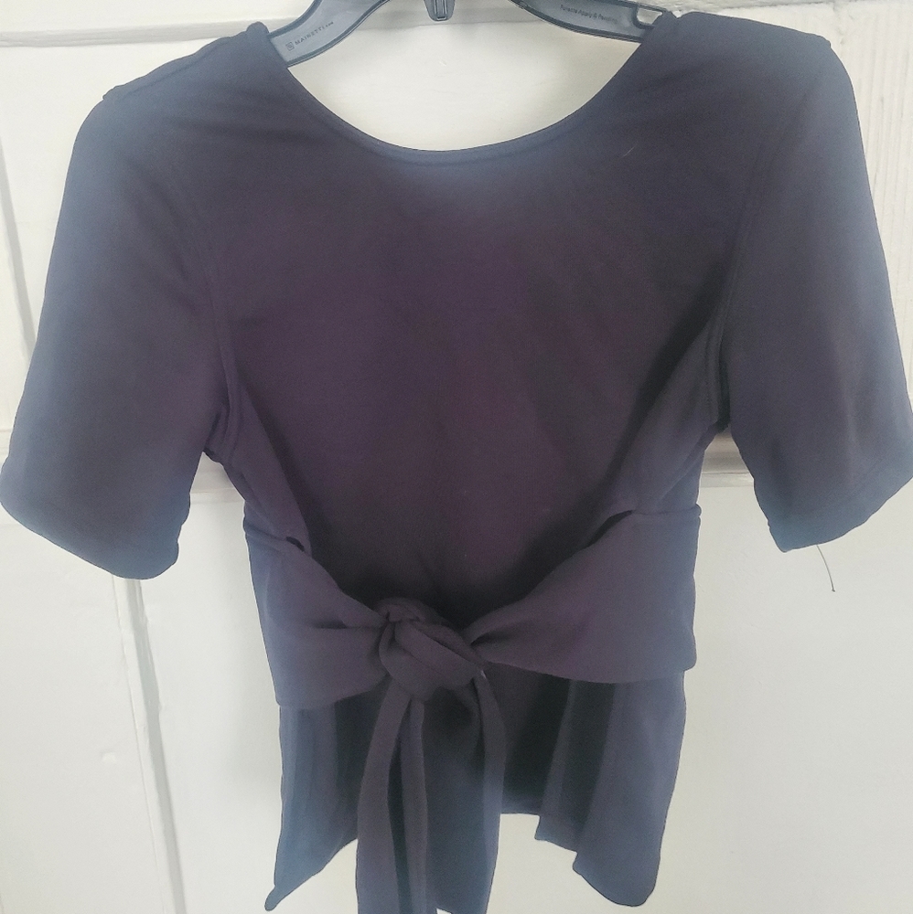 Nike low back sweatshirt